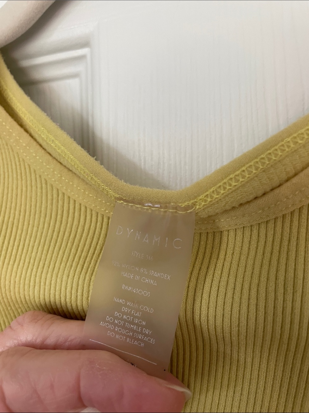 Dynamic Ribbed Cropped Tank - One Size - Picture 2 of 2